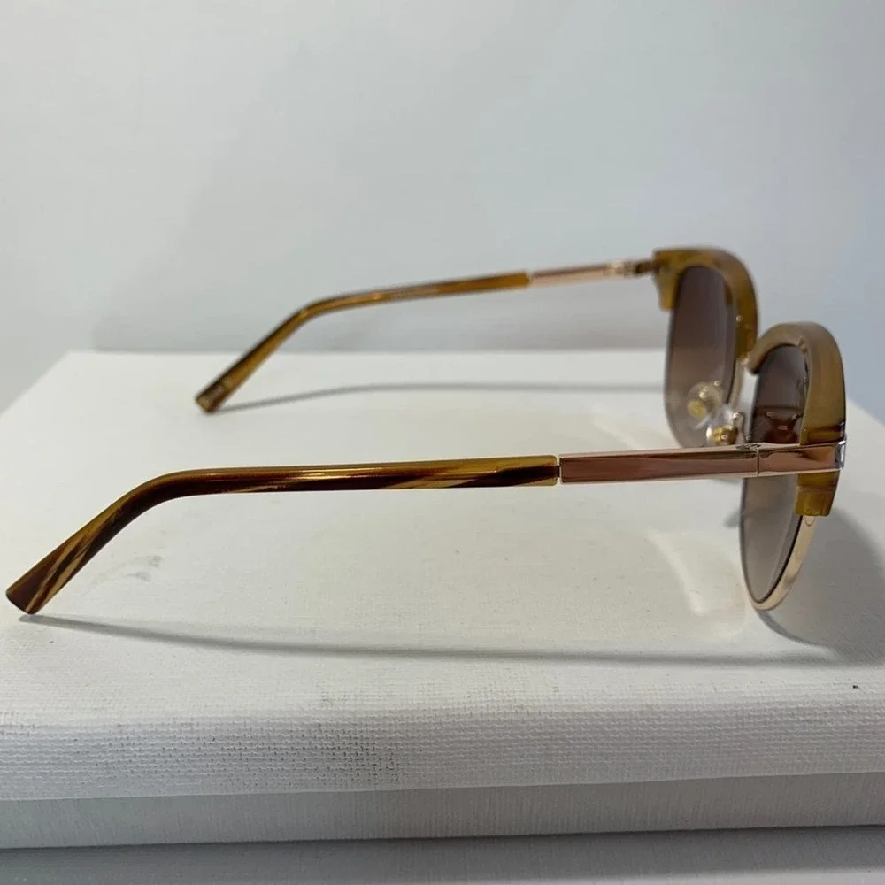 NWOT gold and tortoise sunglasses club master